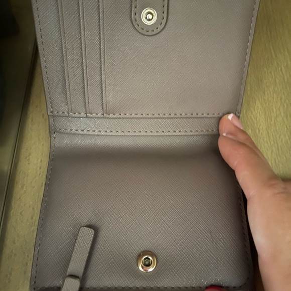 Kate Spade small zipper wallet - Picture 4 of 4